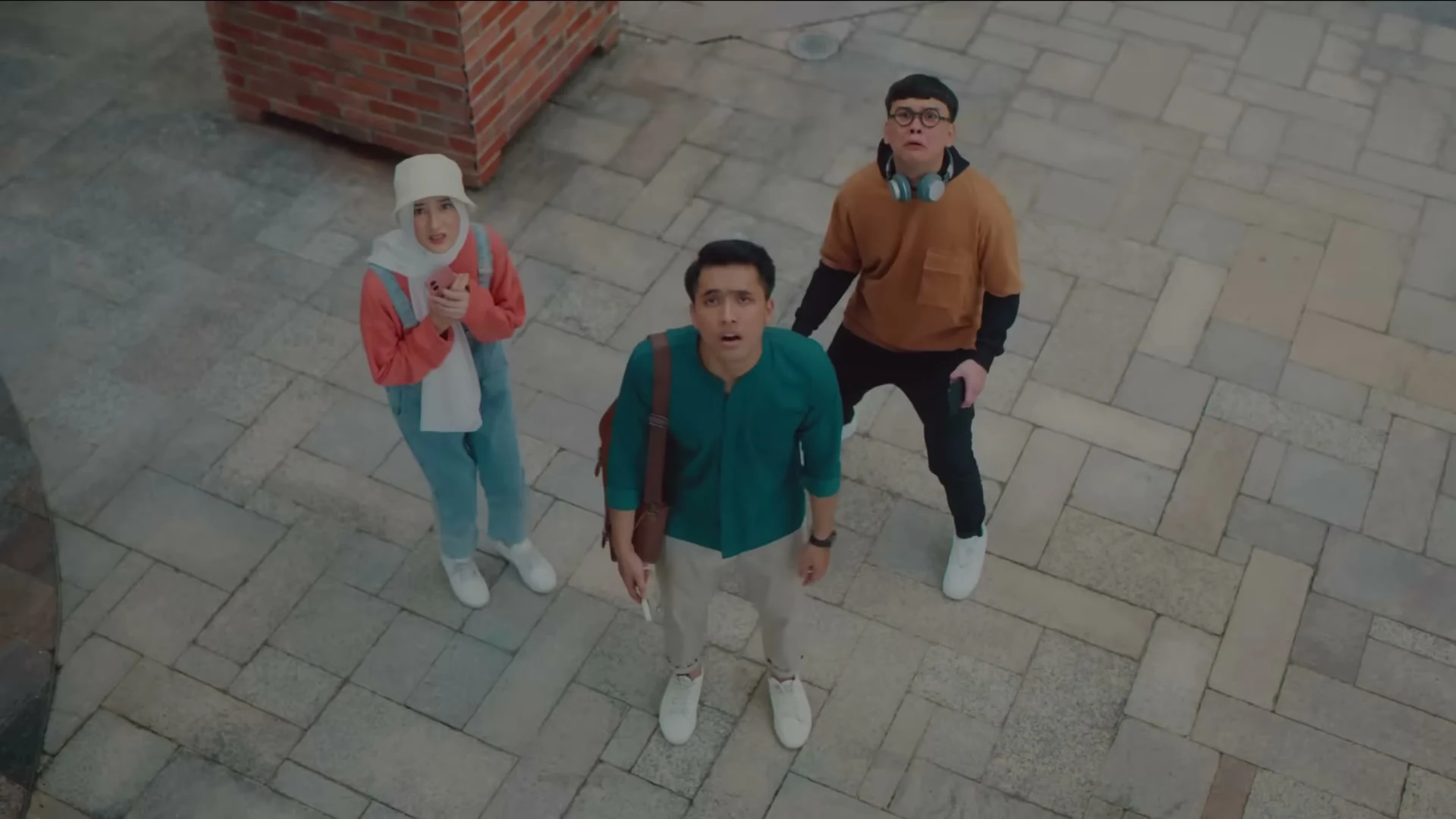 Hujan Rezeki, Bank Syariah Indonesia, still 3