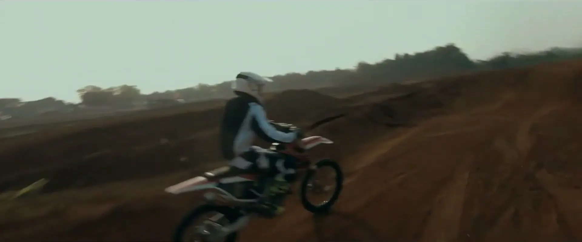 I Dare, Kendalikan Diri Capai Tujuan, Djarum Super, still 2