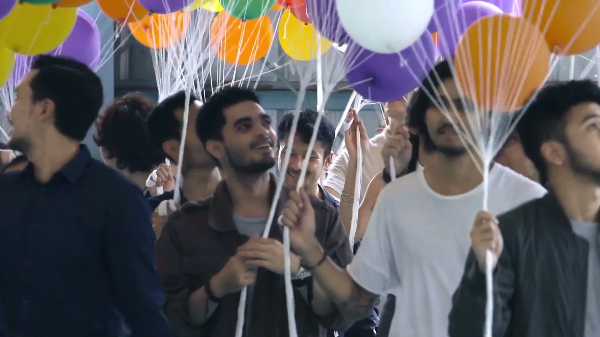 Balonku Social Experiment, Jenius, still 1