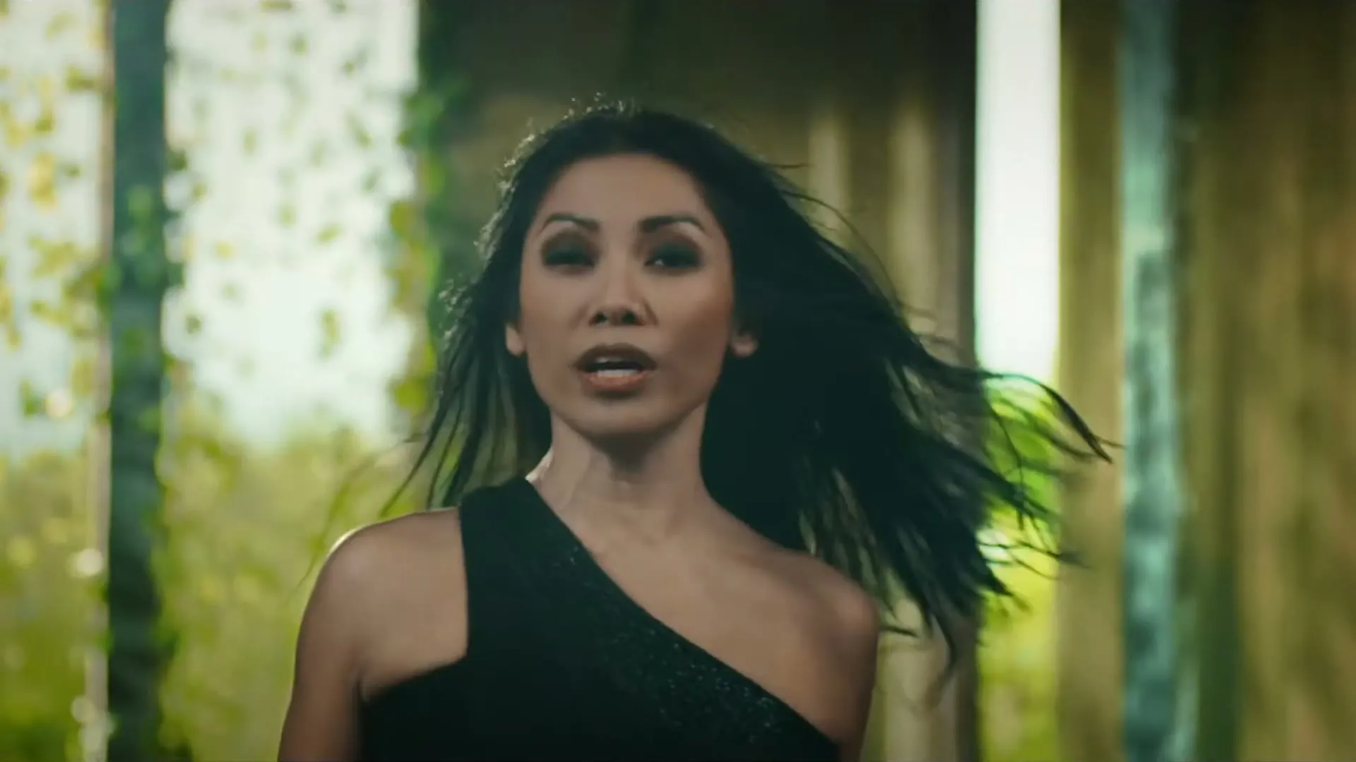 Teka Teki, Kotak x Anggun C. Sasmi, still 1