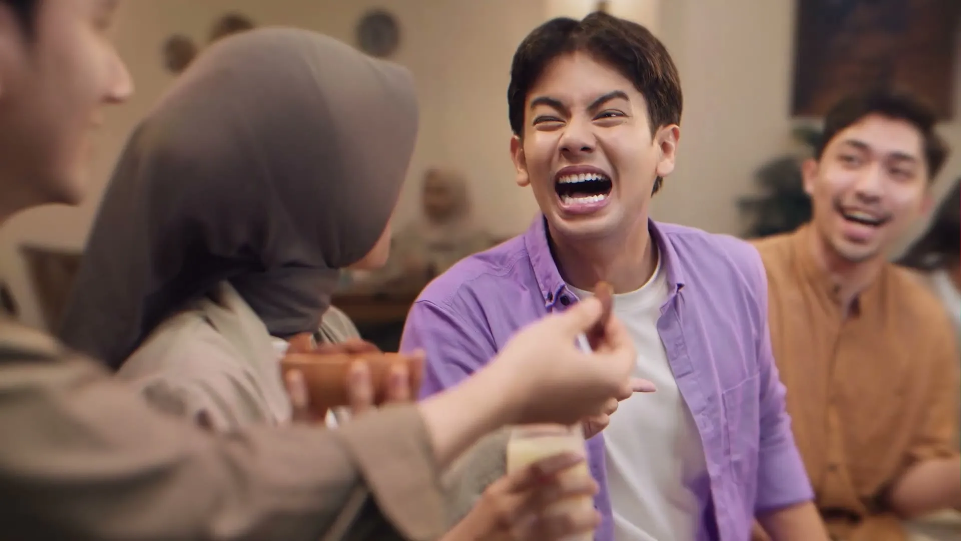 Berkumpul Tak Lupa Berkumur, Listerine, still 4