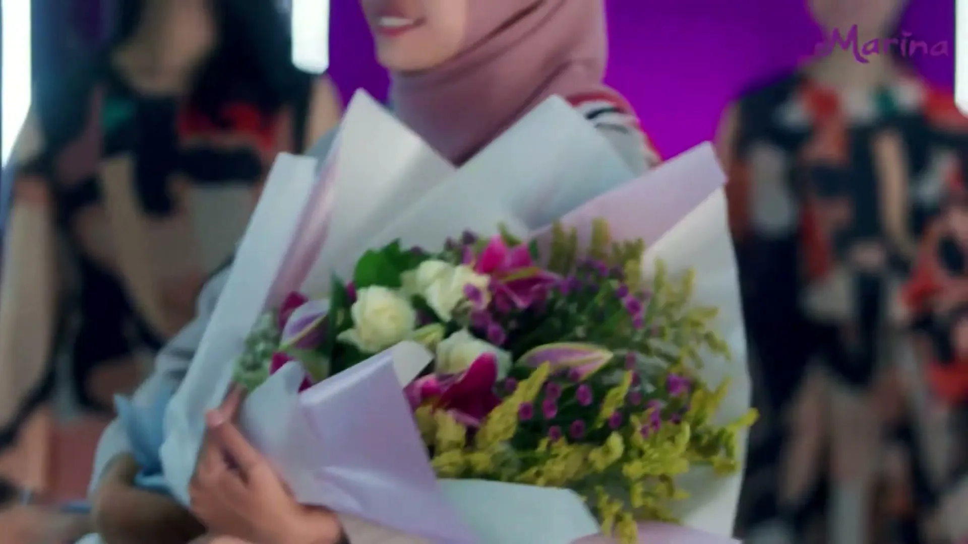 Marina Beauty Journey, Semakin Bersinar, Marina, still 3