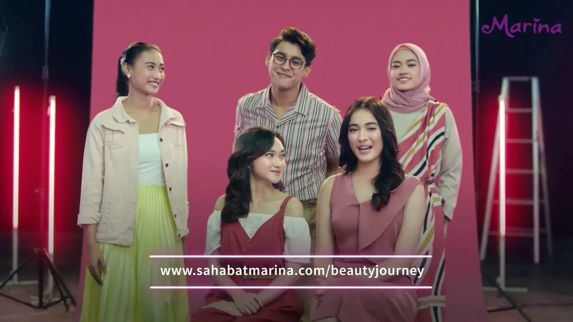 Marina Beauty Journey, Semakin Bersinar, Marina, still 4