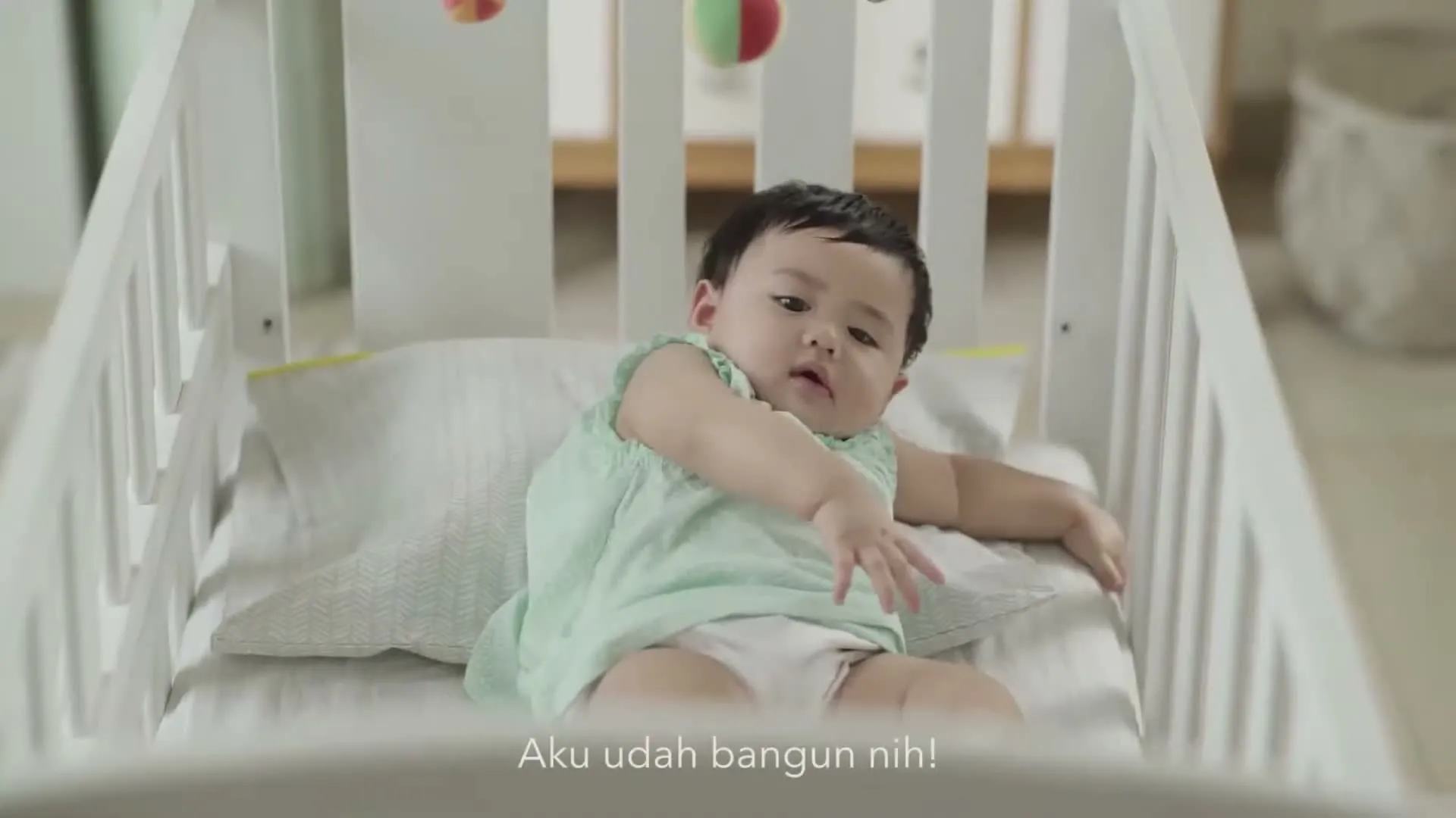Cari Perhatian & Lezatnya Disetiap Suapan, Promina, still 2