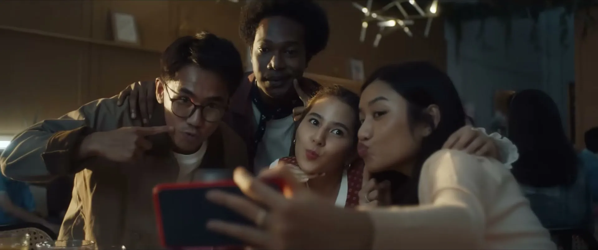Pasti Seserunya, Telkomsel Simpati, still 4
