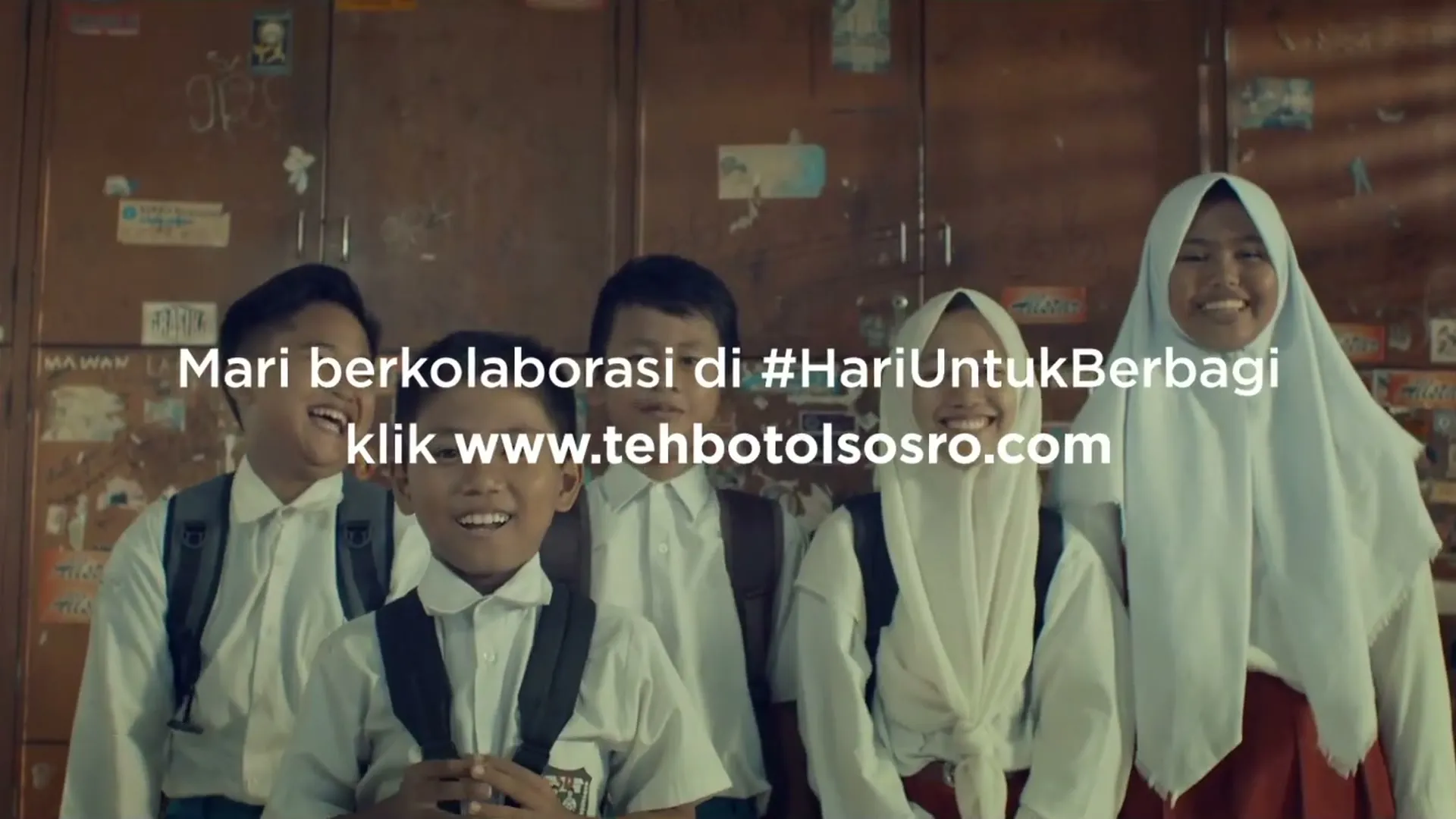 Hari Untuk Berbagi 2017, Teh Botol Sosro, still 4